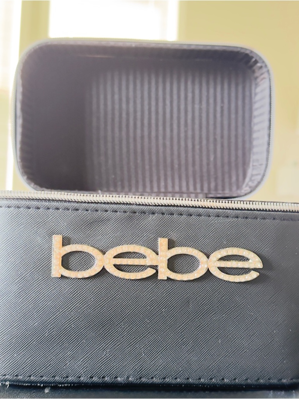 Black “Bebe” Bling Rhinestone Logo Hard Shell Makeup Case with Top Handle - Picture 2 of 9